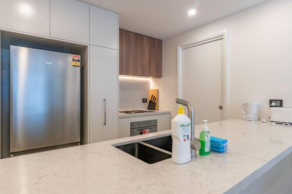 Z3 Close To Cbd 1 Free Car Space Quiet Apartment Sydney